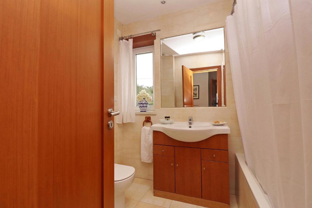 Apartamento Vista Premium Sto Antonio เซามาร์ทินโญโดปอร์โต ภายนอก รูปภาพ